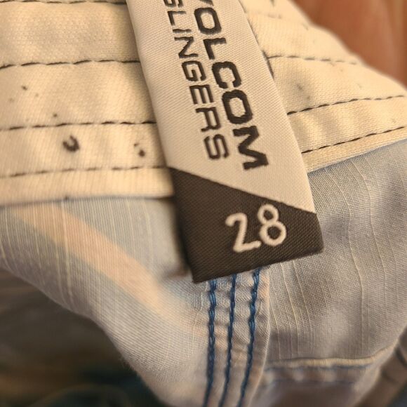 Volcom Slingers Boardshorts 9" Tiki Surfing Theme Stretch sz 28 Shorts Y2k - Picture 4 of 4